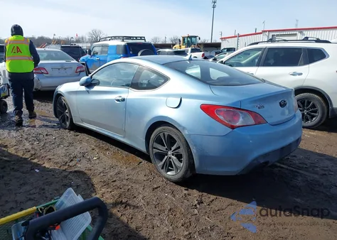 2010 Hyundai Genesis 2.0T z USA, uszkodzony, nr VIN KMHHT6KD6AU004802